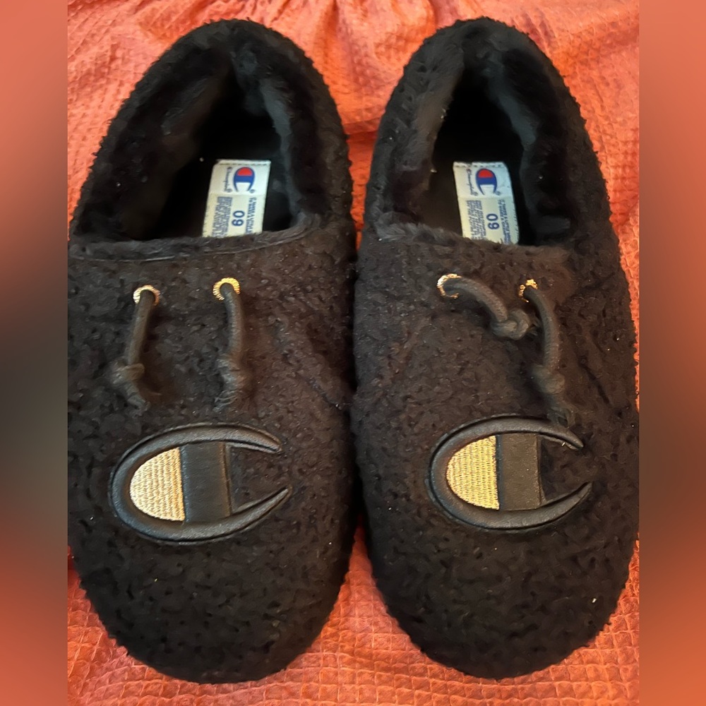 Black Champion Women’s Slippers